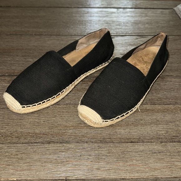 Vionic Valeri Black Espadrille Slip On Flats - Picture 2 of 8